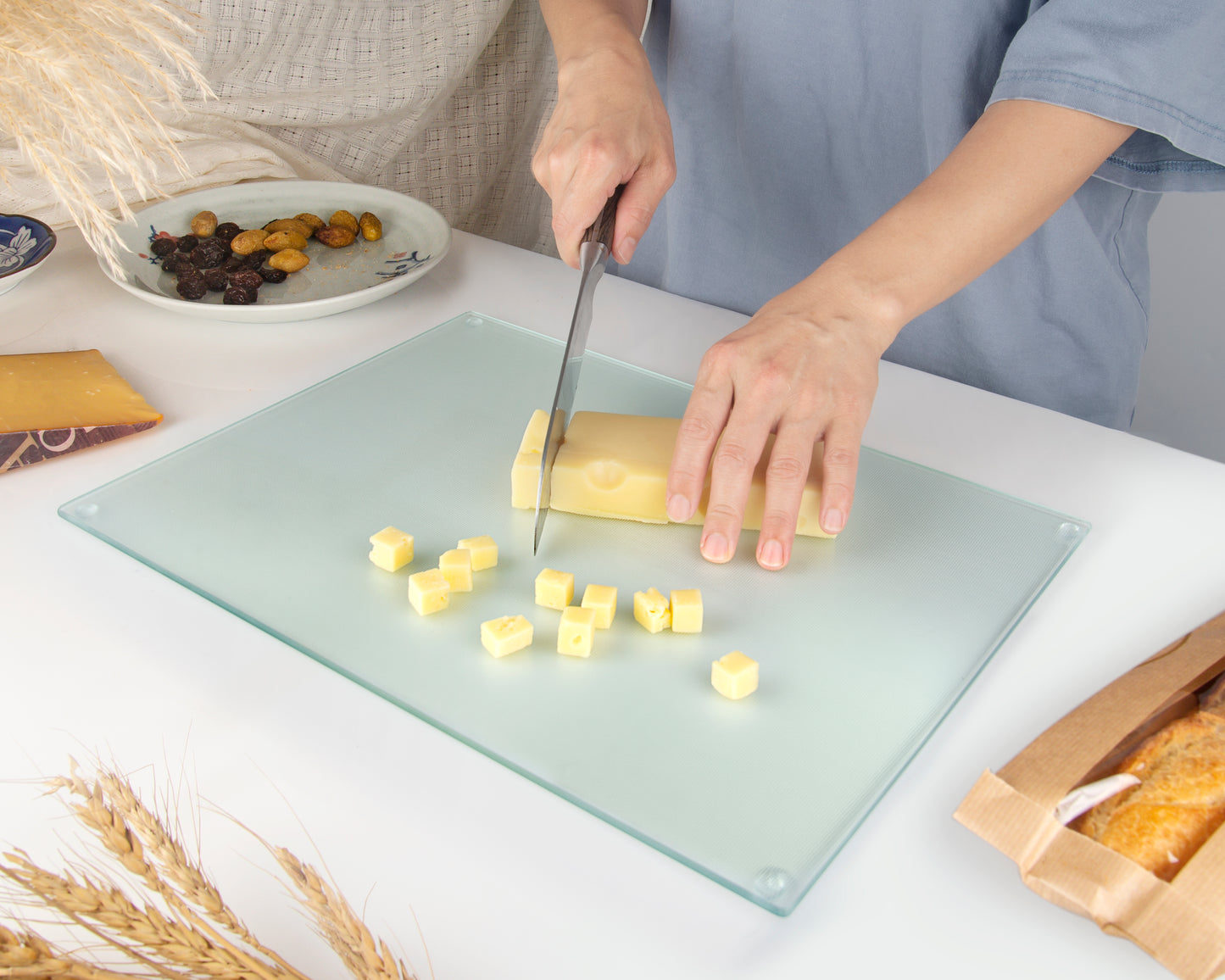 Original Kitchenvilleâ„¢ Glass Chopping / Cutting Board Bundle (50x40cm + 40x30cm)
